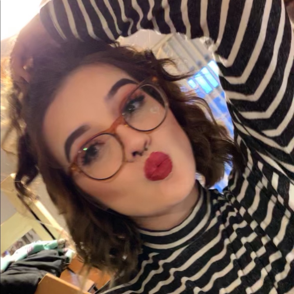 Meet your Posher, Sarah